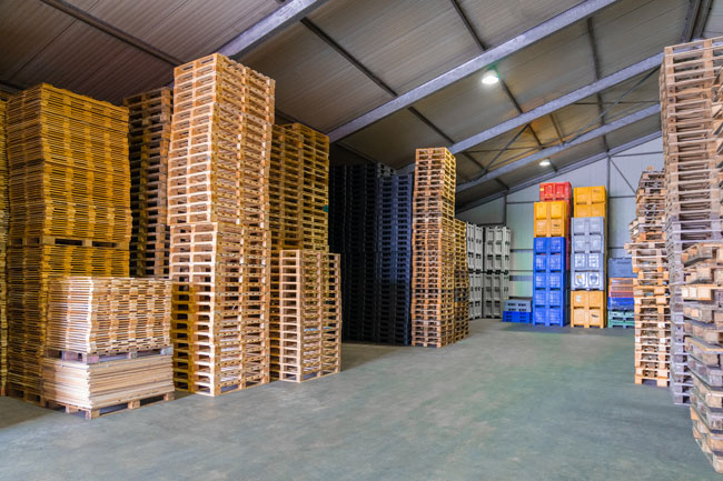 Houten pallets opslagplaats